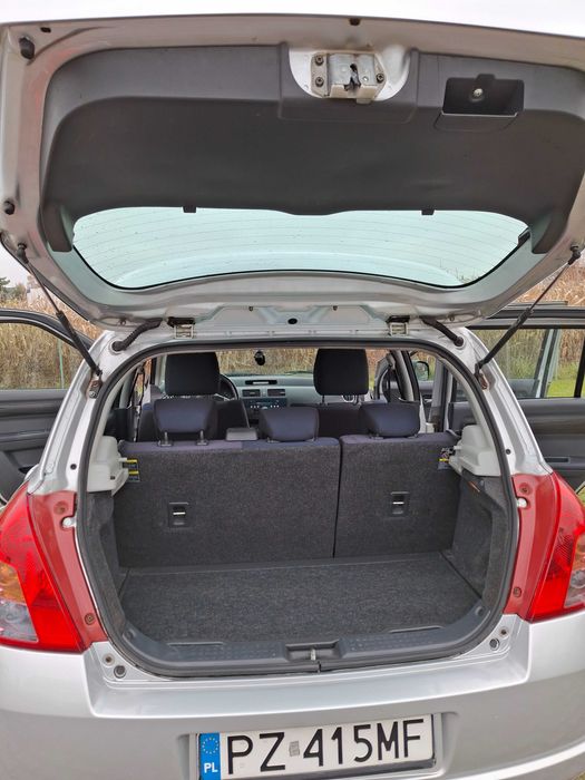 Suzuki Swift  1.3 , 93 KM , 2009 rok