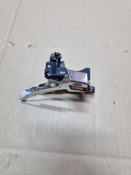 Przerzutka przednia SLX m660 3s