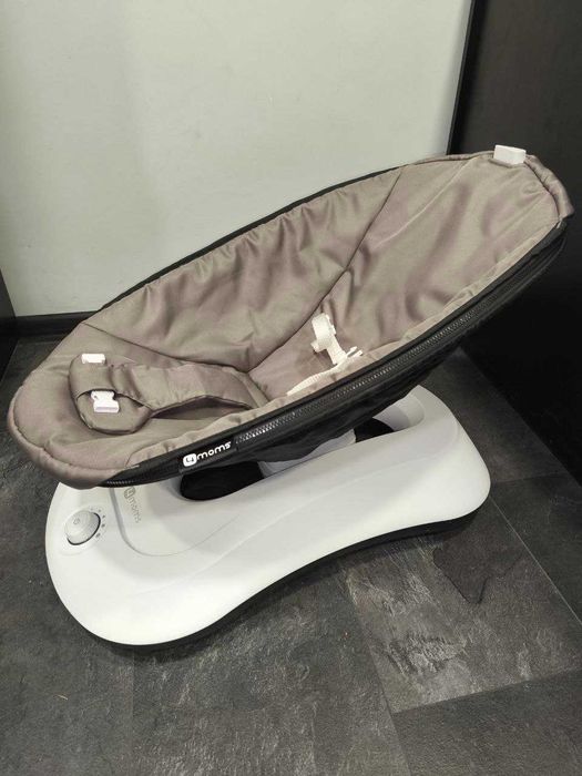 4moms Rockaroo 2.0 версии укачивающий заколисуючий загойдуючий центр