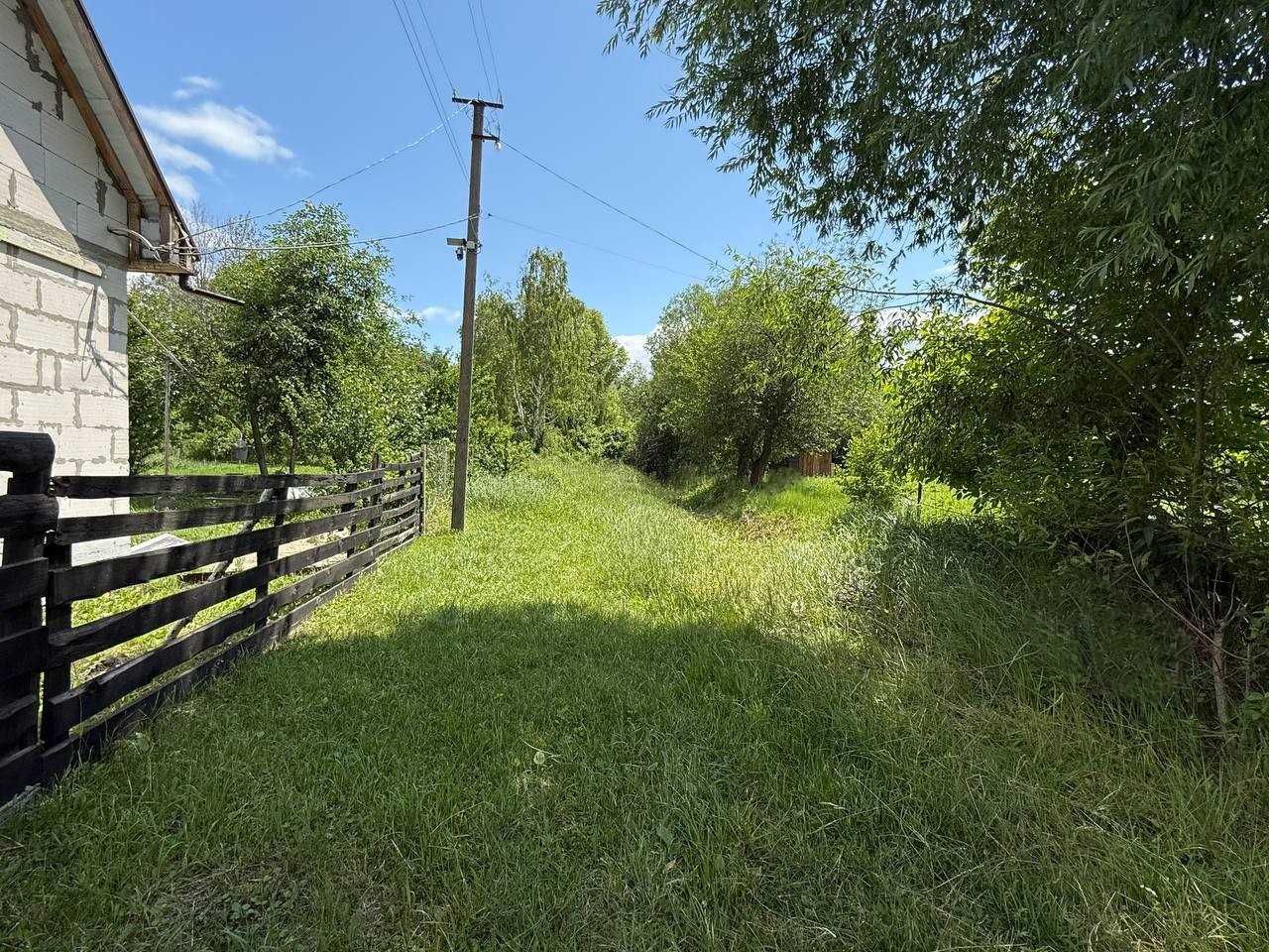 Продаж ділянки 12сот під забудову. Є охорона. Поряд ліс і озеро.ID:153