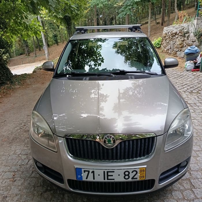 Skoda Fábia Elegance 1.2 – 2009 – Impecável! Pneus Novos!