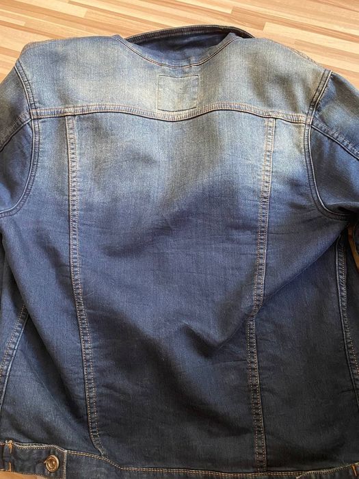 Продам б/у в идеальном состоянии джинсовку ,,Zara,,