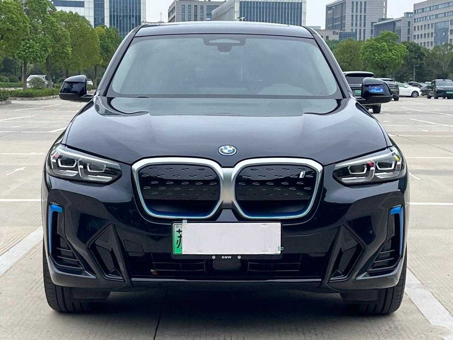 Продам BMW IX3 не битий!!
