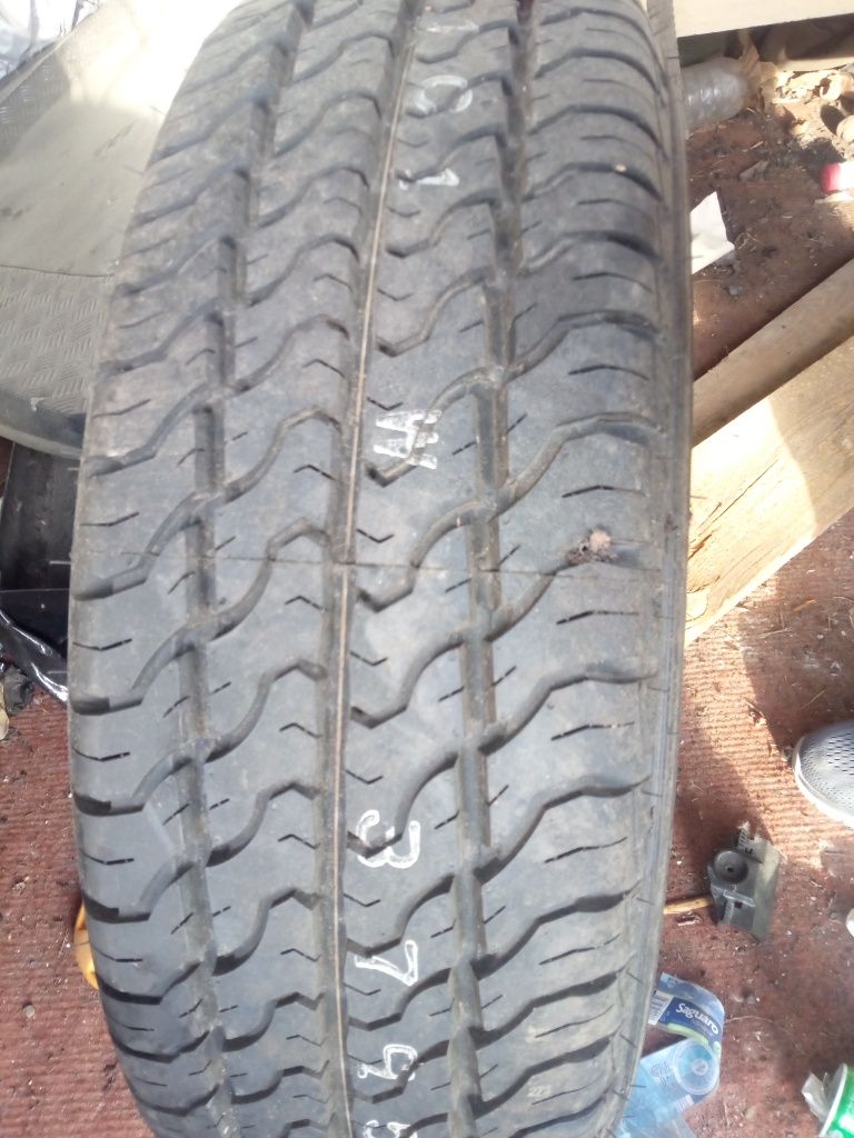 Dunlop 215/65R/16C