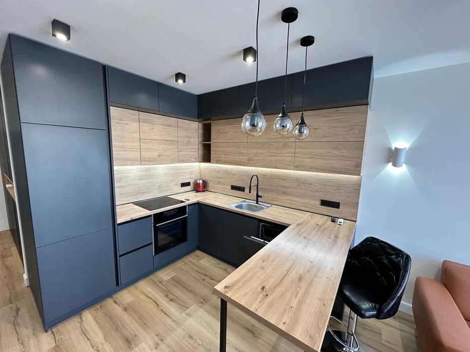 Оренда. ЖК Seven(Севен). Дніпровська наб. 18А (будинок з генератором)