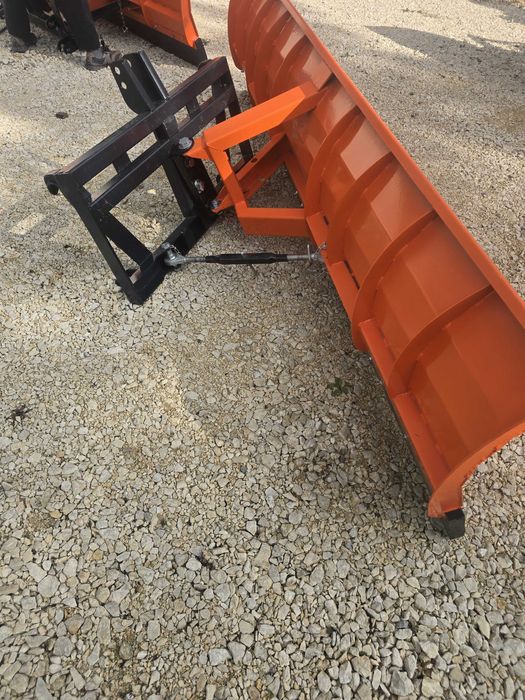 Pługi śnieżne 150–300 cm – pasują do TUZ, TUR, wózków – z dowozem