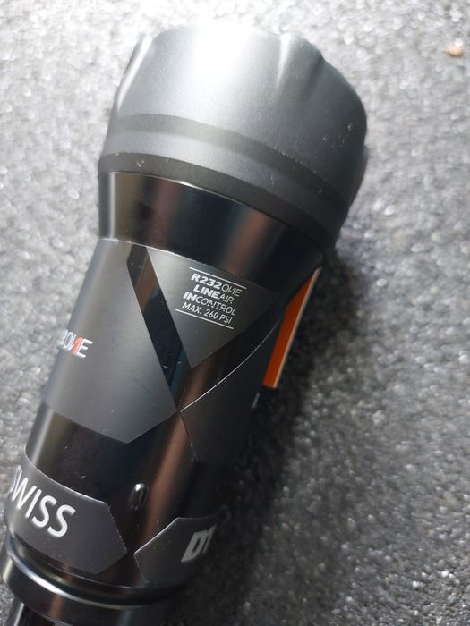 Nowy damper DT SWISS R232 ONE 165X40 Trunnion