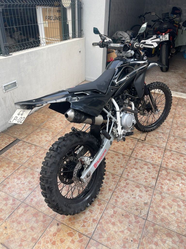 Vendo ou troco Husqvarna TE 125 11kw