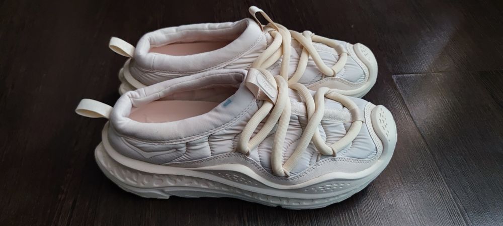 Кросівки HOKA Ora Primo