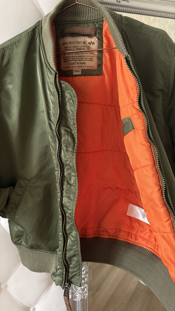 Бомбер Alpha Industries MA 1 S