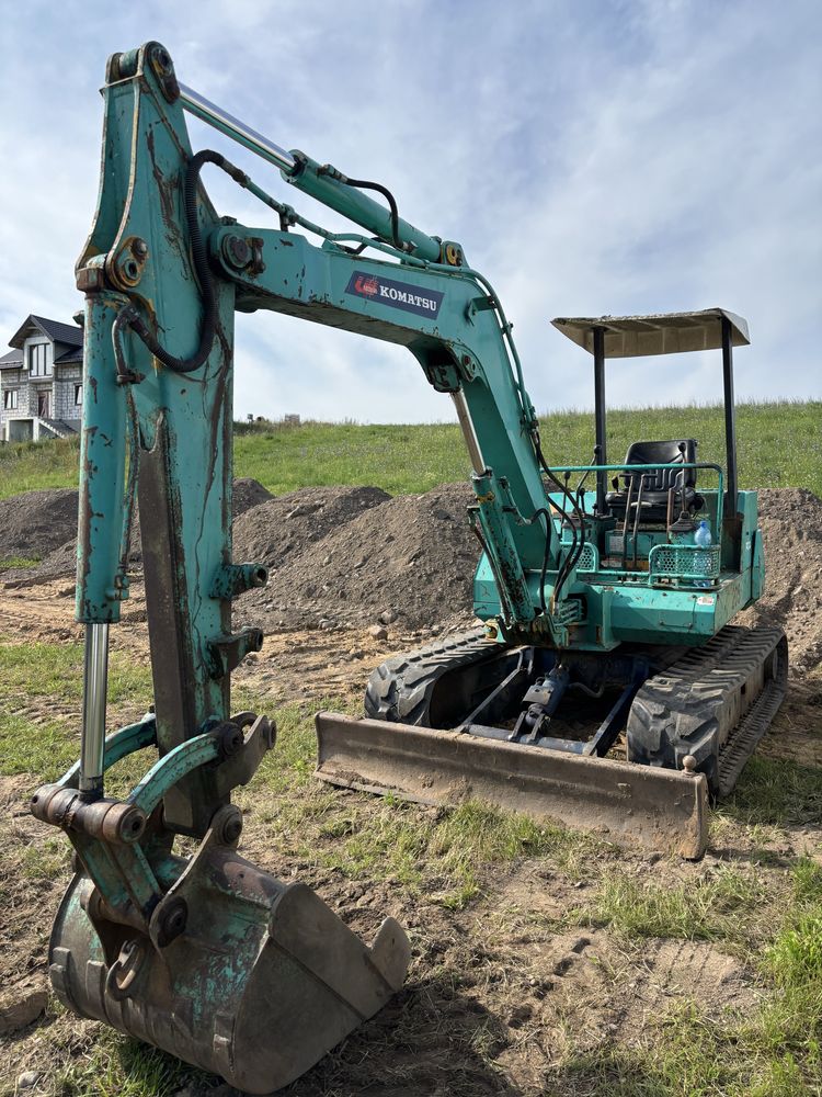 Koparka komatsu PC40-6 4,3 ton