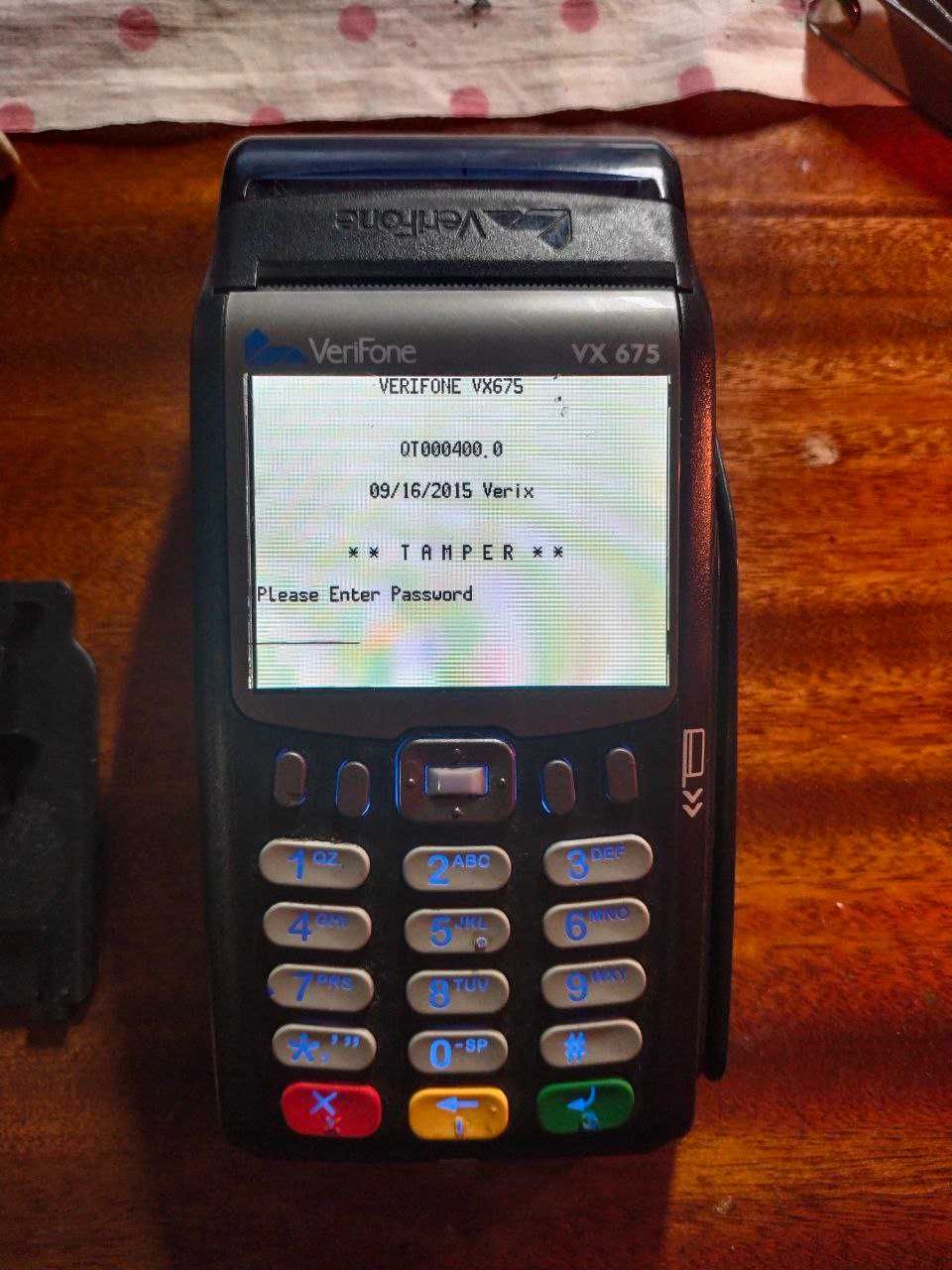 POS-терминал VeriFone VX675