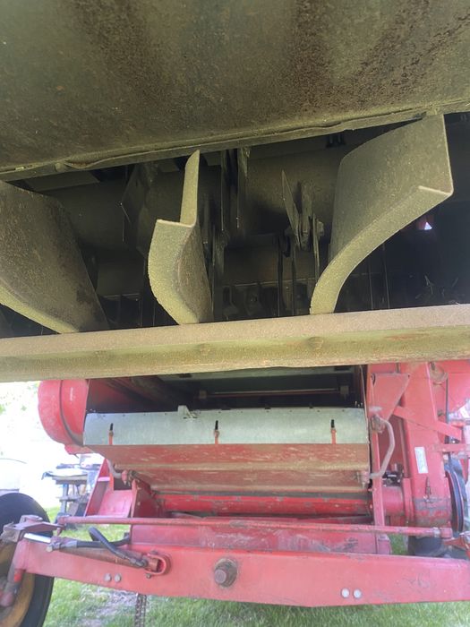 massey ferguson 520 комбайн як John Deere 1052 1055