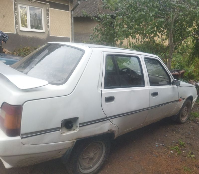 Продам Славуту з питань дзвоніть на вайбер будьласка!