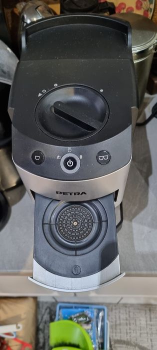 Ekspres do kawy na tabsy plus ogromny zapas kawy