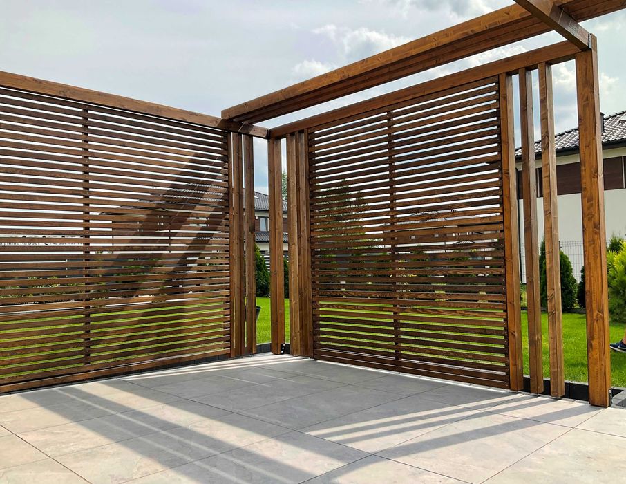 Pergola z drewna klejonego BSH, zadaszenie tarasu, poliwęglan