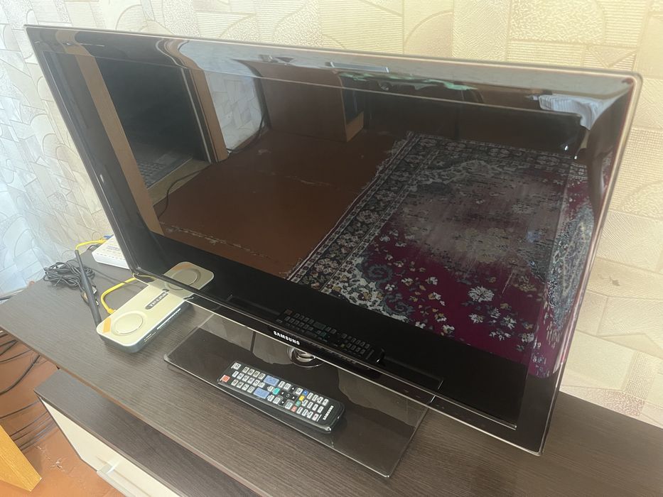 LED телевізор samsung 32 дюйма