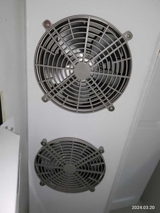 Холодильник, витрина для напитков KLIMASAN S1300 SC DD торговый