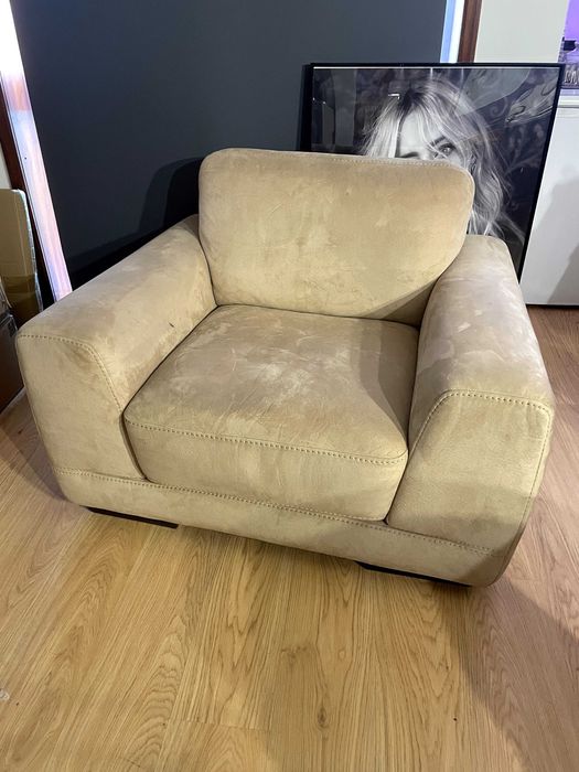 Poltrona em pele
