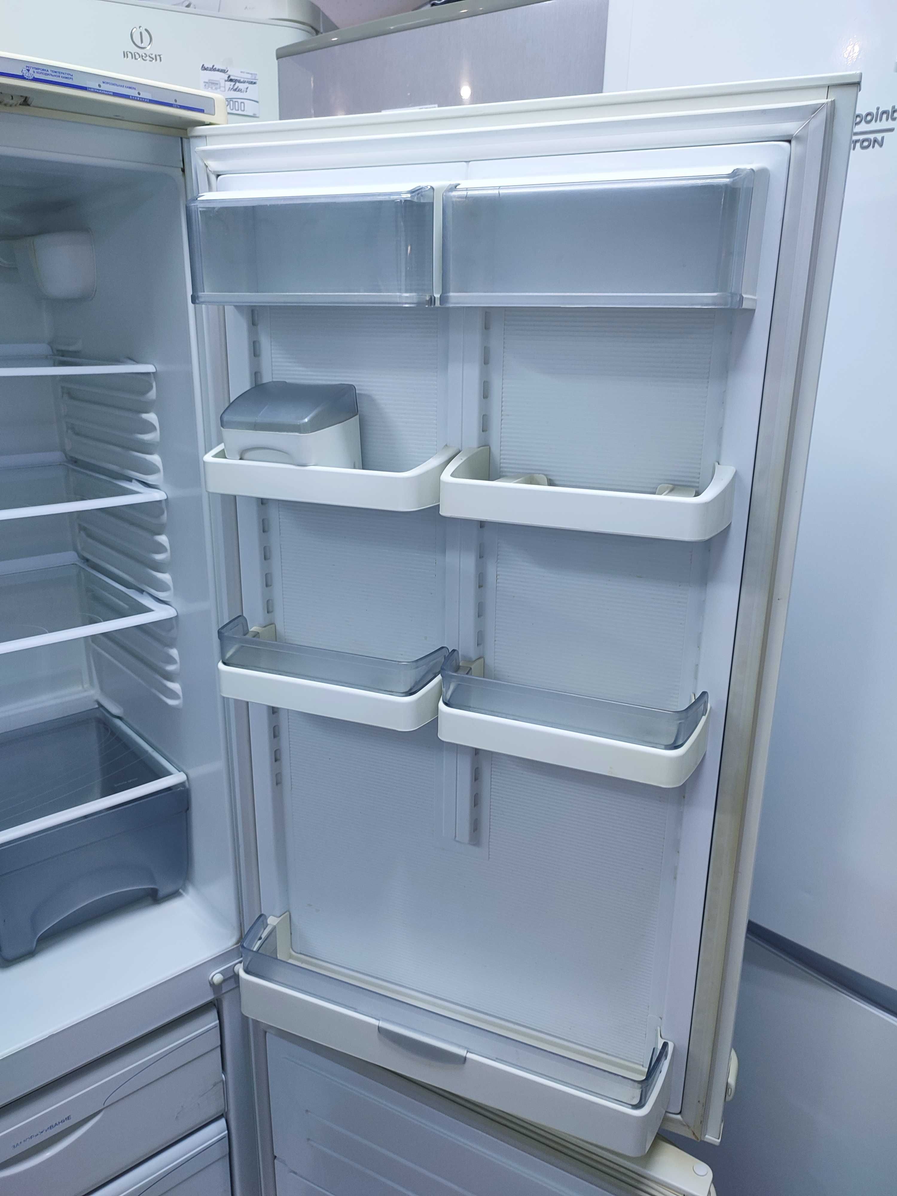 Двокамерий холодильник ATLANT МХМ 1716-00