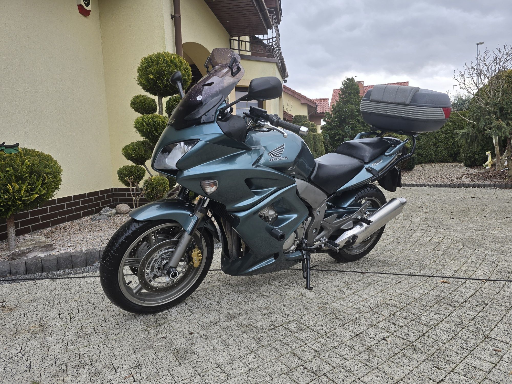Honda Cbf 1000 ABS Pelna obudowa fajny sprzet