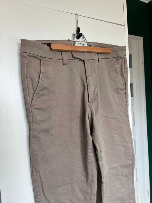Męskie spodnie Jack&Jones, bawełniane, beżowe, r. 32/34 Slim
