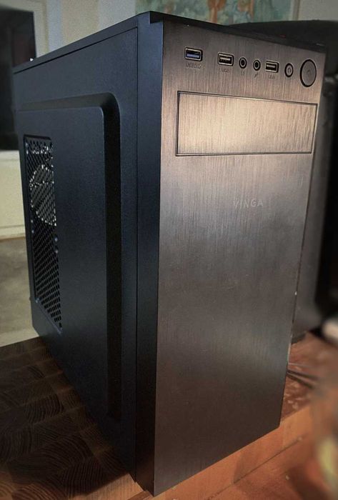 комп'ютер на базі Intel(R) Xeon(R) CPU E5-2696 v3