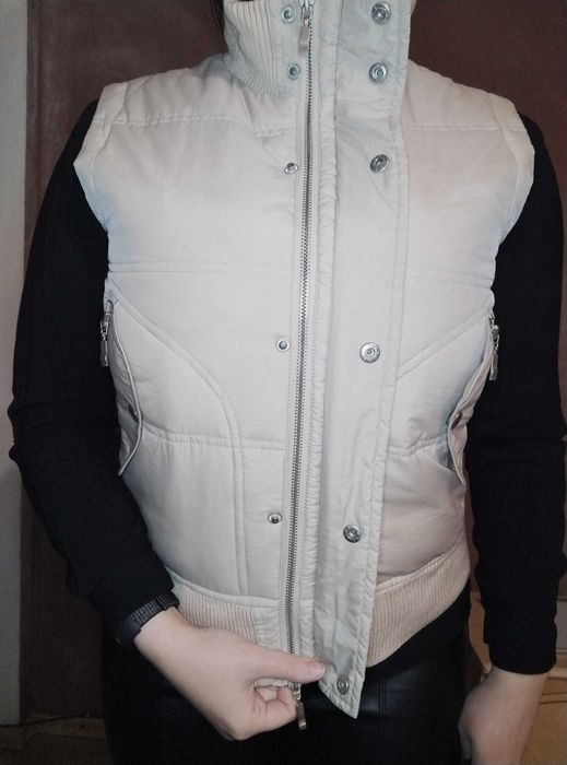 Жилетка демісезон жіноча