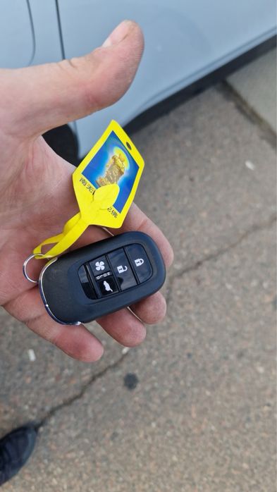 Продам электроавтомобиль