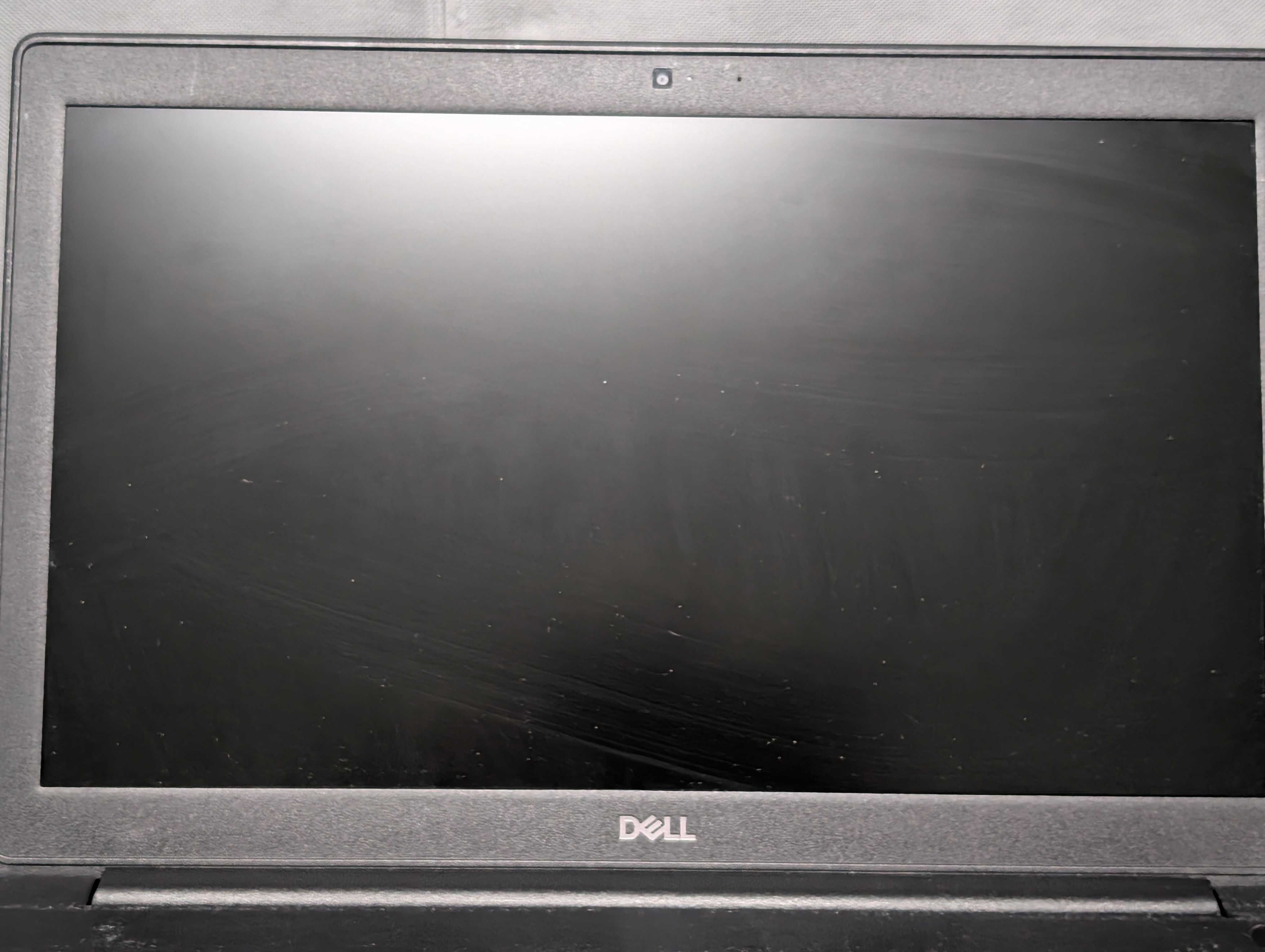 Portátil Dell Latitude 3500 i7-8565U 16GB 256GB