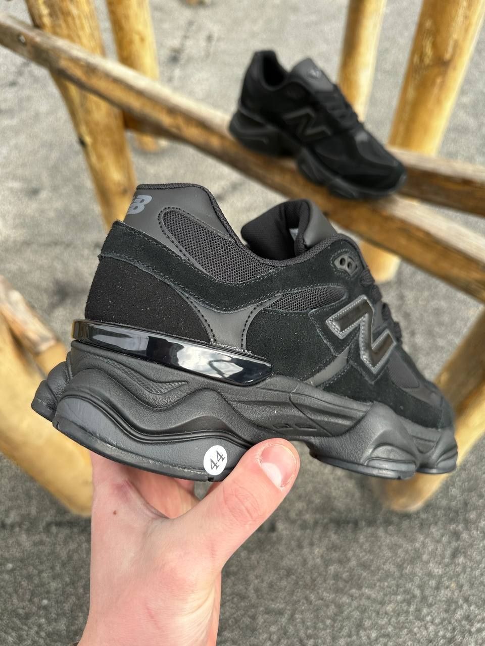 Кросівки чоловічі New Balance 9060 НБ 9060 Ньюбеланс сірі чорні