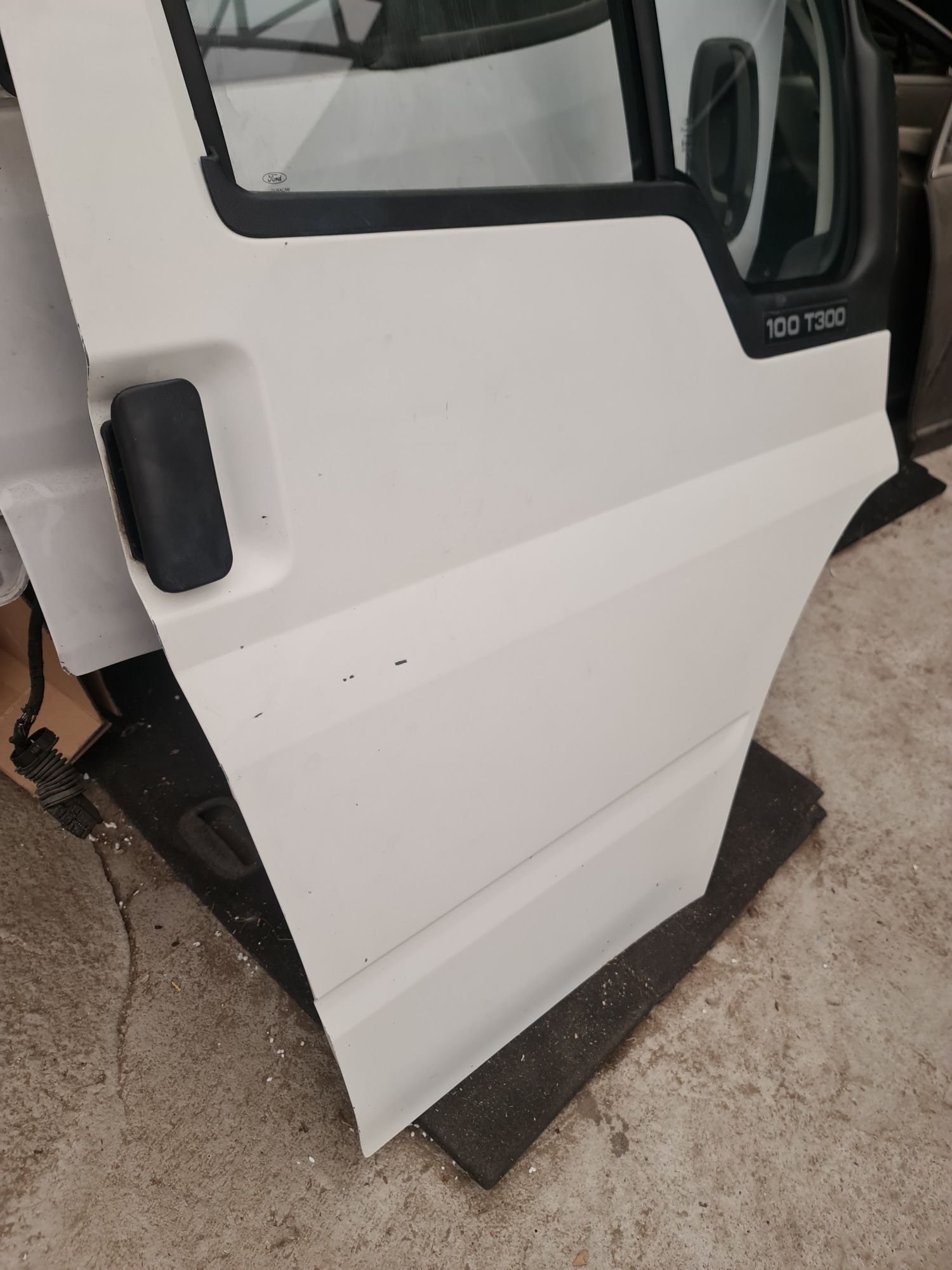 Drzwi ford transit mk7 mk6 . Białe.  Ładne zdrowe .