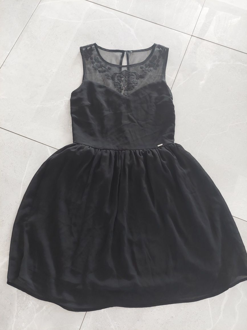 Sukienka czarna cropp
