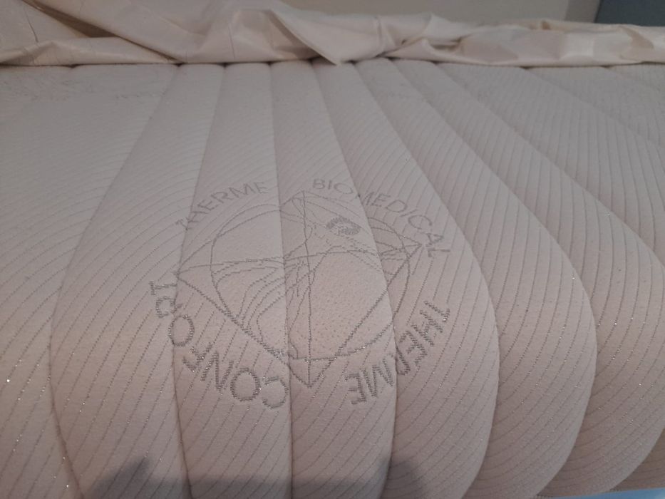 Colchão solteiro Colmed Biomedical