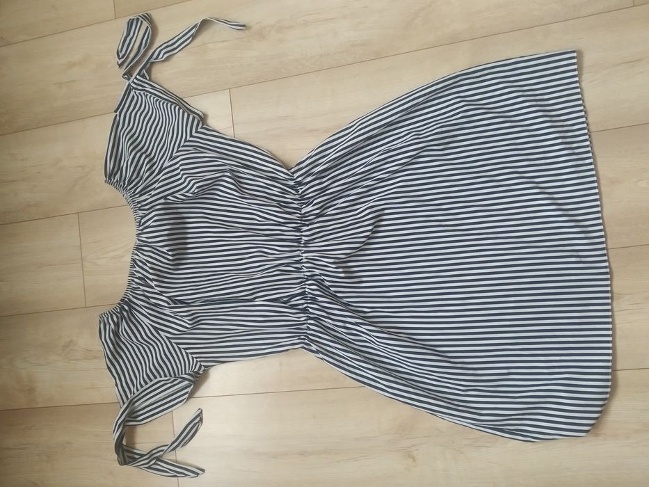 Sukienka czarno-biała