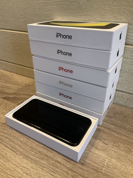 Iphone se 3 2022 г. 64 gb , состояние нового !