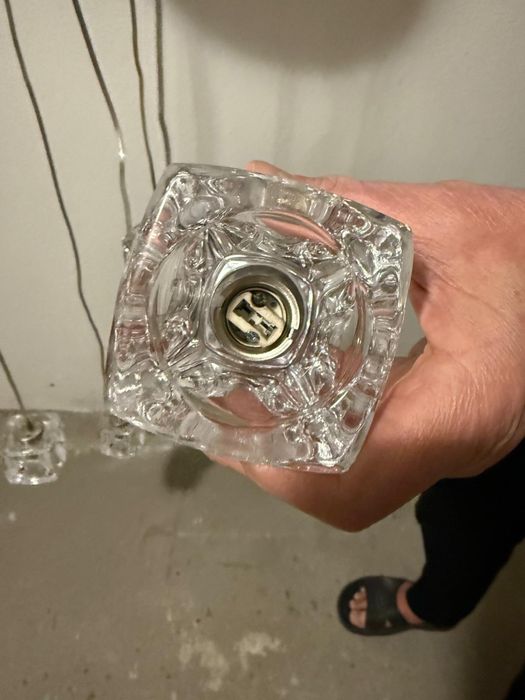 Lampa sufitowa z żarówkami