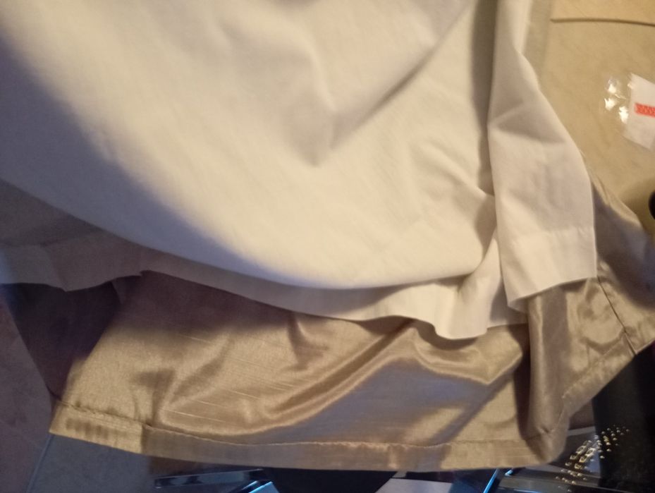 Par de cortinados prateado