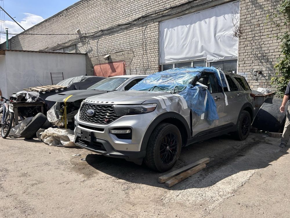 Разборка Ford Explorer 5 і 6 . 22 тис милі. Мотори 3.3 , 3.0, 3.5 4x4