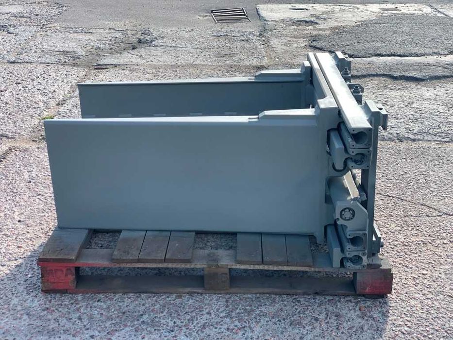 Захват бічний для ТЮКів. Розкриття лап 180 см, мінімальне 50 см.