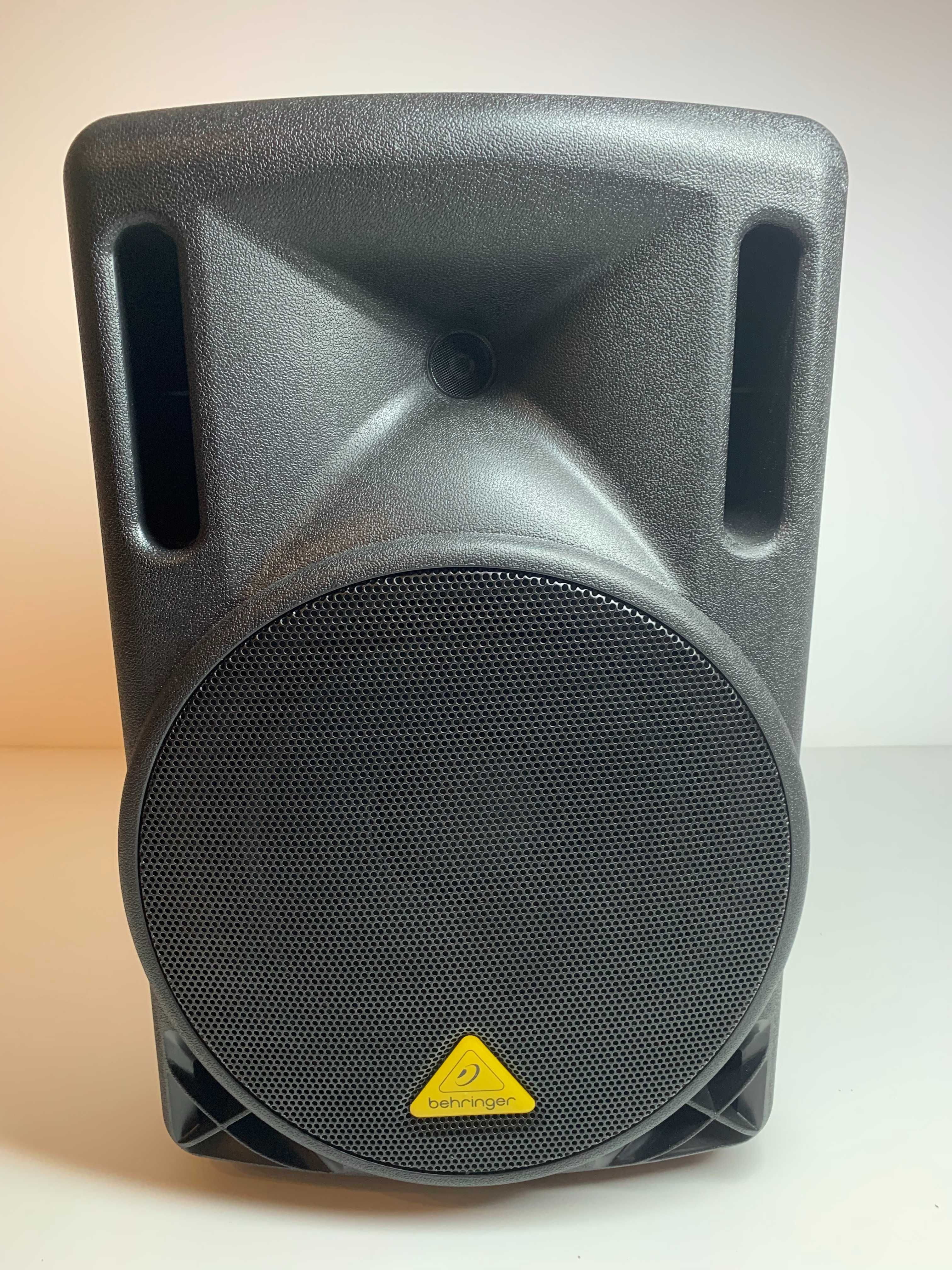 Behringer B210D kolumna aktywna 200W głośnik niskotonowy 10"