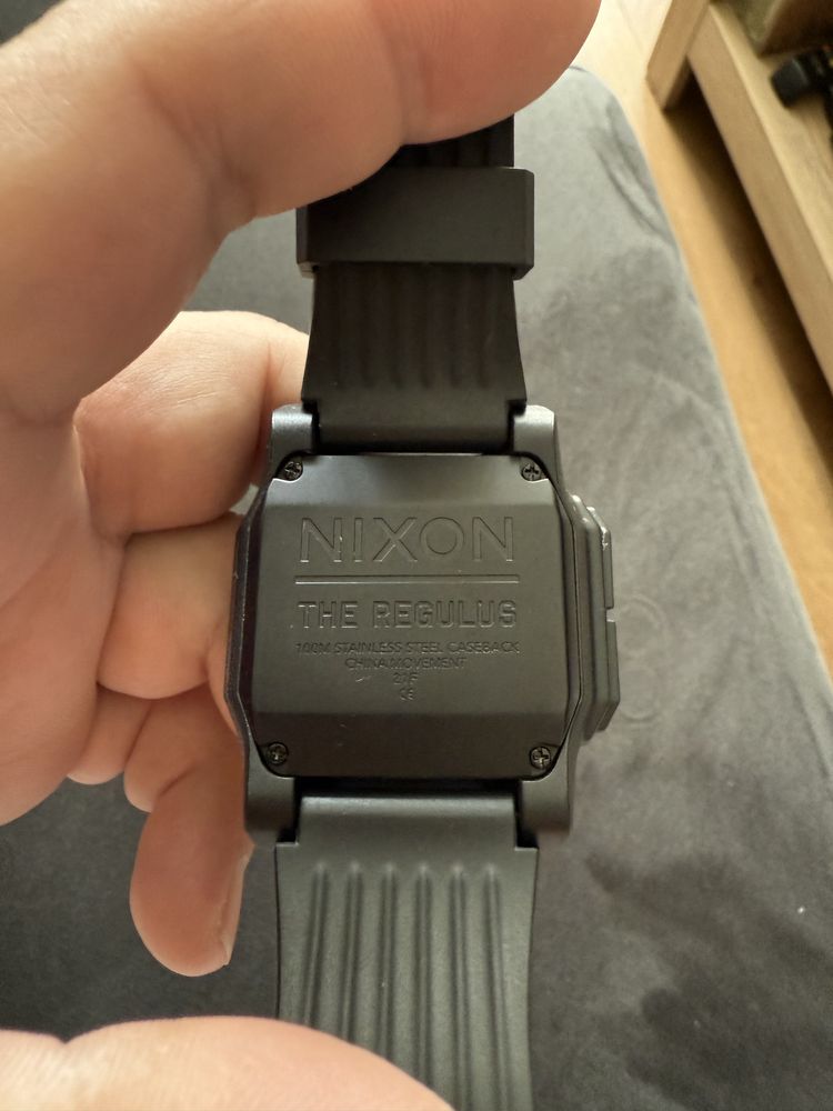 Zegarek nixon regulus