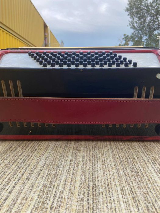 Bonito Acordeão Hohner - Concerto II - Acordeão - 1977