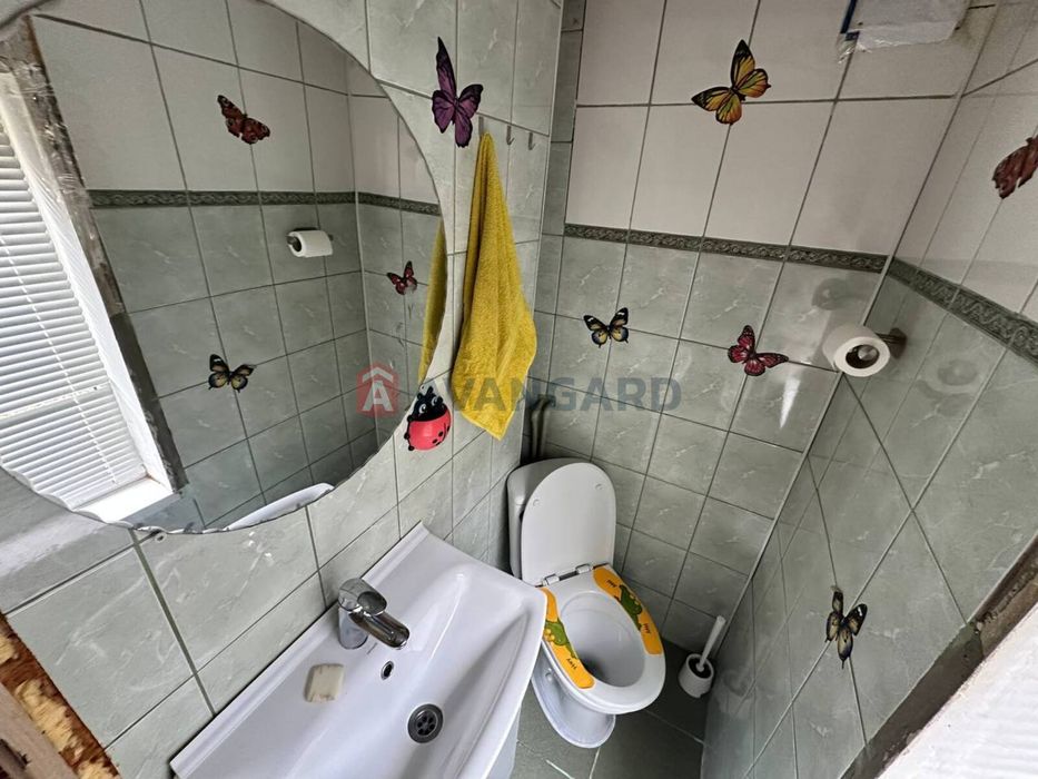 Казбет, продаж частини будинку!