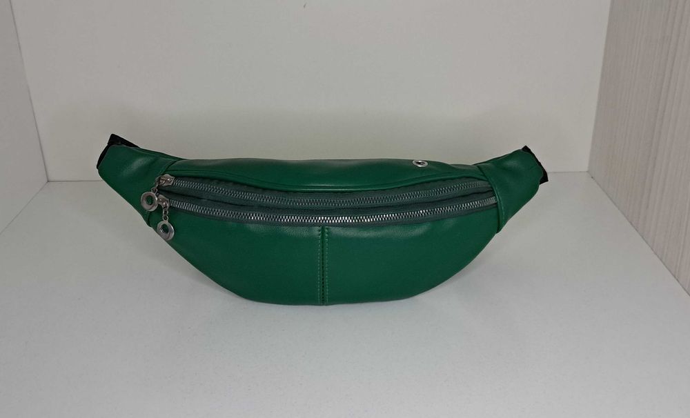 Сумка бананка женская экокожа.