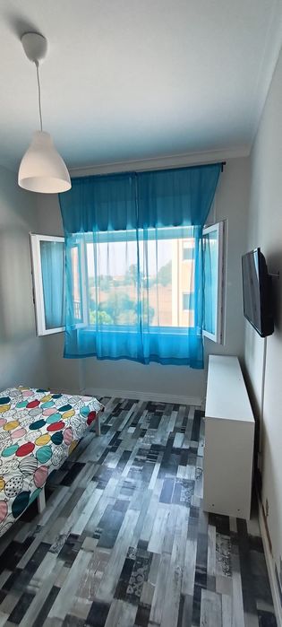 Vende-se PARTICULAR Apartamento T4 (3 quartos)