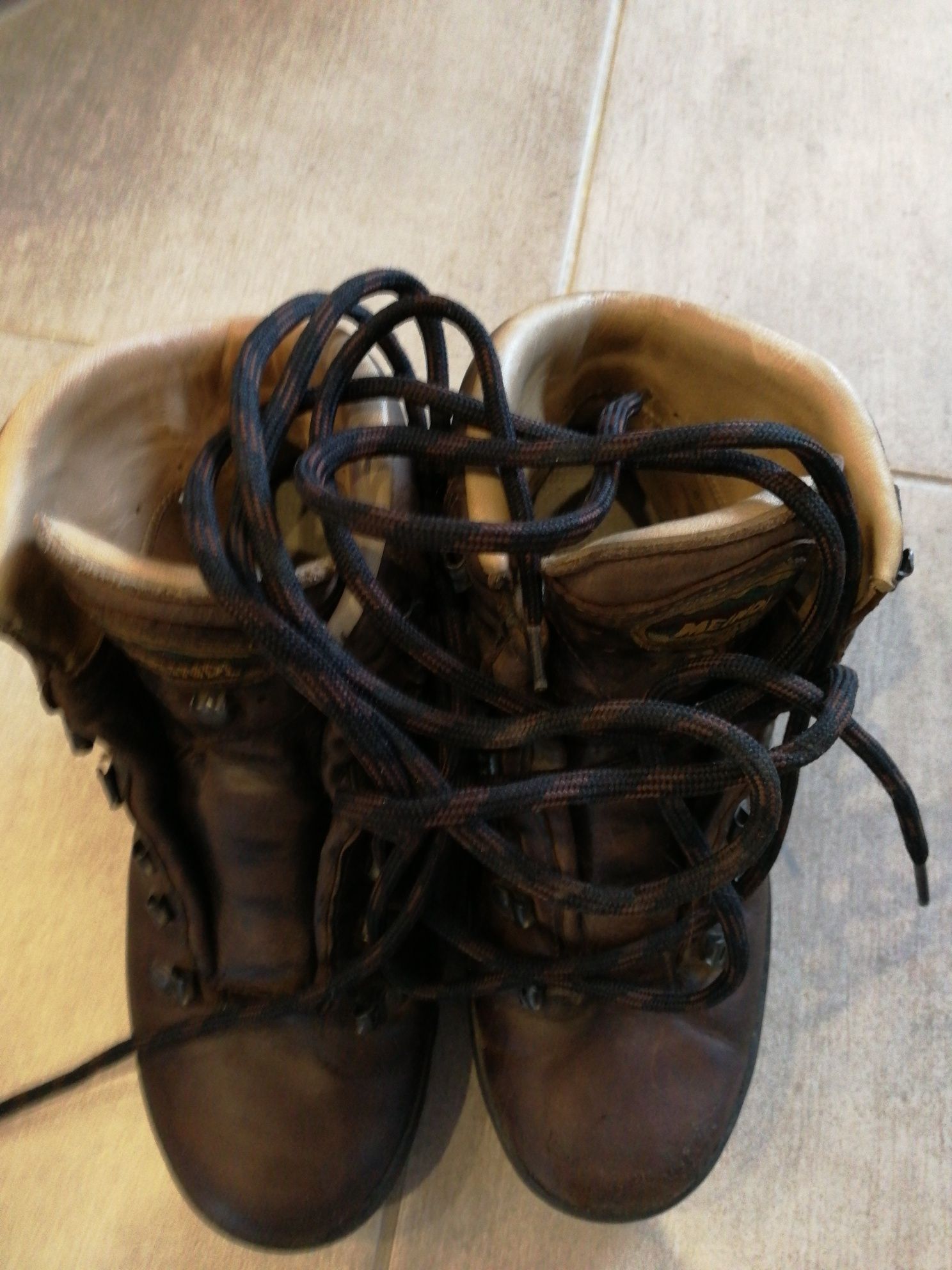 Buty trekkingowe damskie Meindl Borneo rozmiar 39 (37) wkładka 25 cm