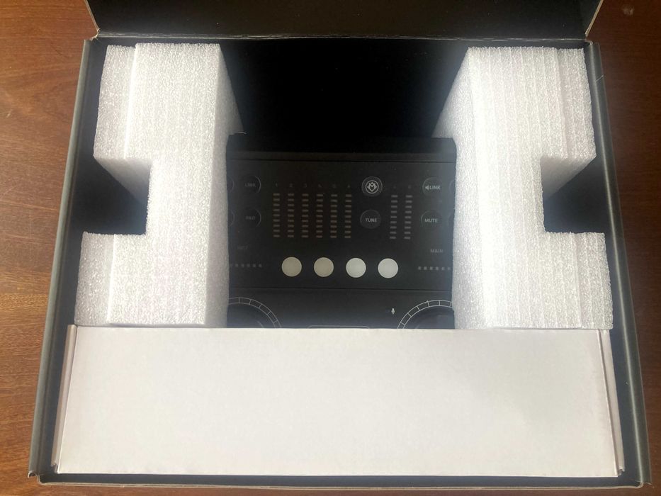 Avid MBOX Studio USB аудіоінтерфейс