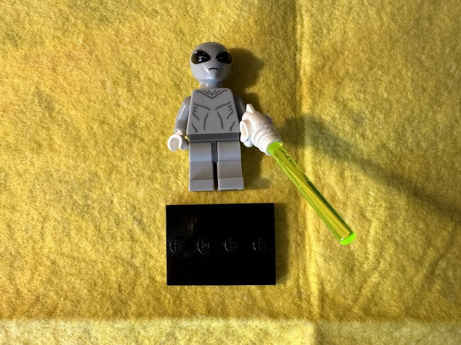 Оригінальна лего фігурка інопланетянин (Alien). 6 series