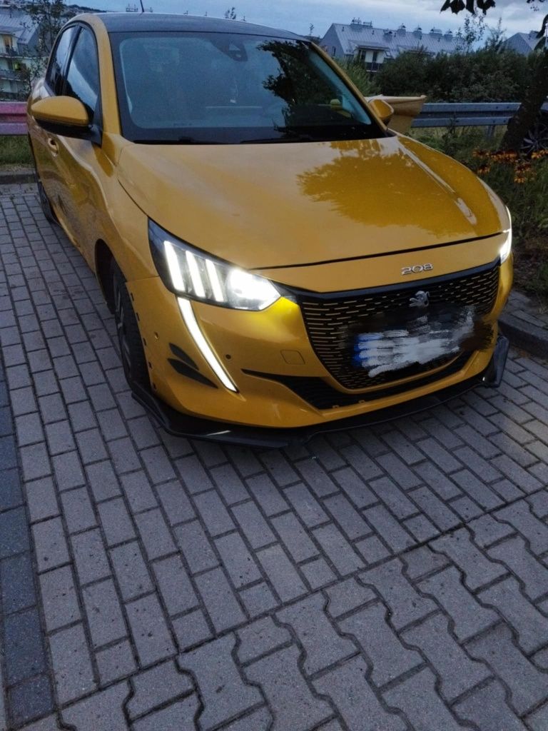 Peugeot 208 automat 2021 rok